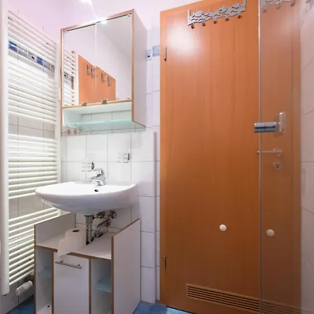 4 Apartment *
